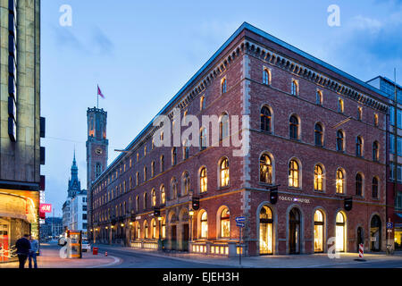 Alte Post, 1847, im Stil italienischen Renaissance, heute exklusives Einkaufszentrum, Hamburg, Deutschland Stockfoto