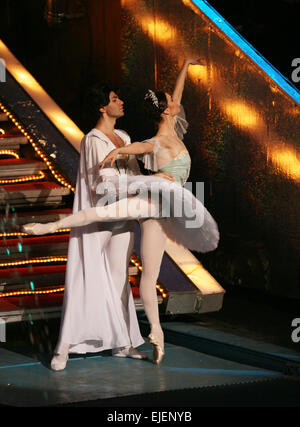 Russland, Moskau, 21. November 2006: Maria Aleksandrova und Nikolay Tsiskaridze in großen Moskauer Zirkus in der show "Neues Jahr". 27 novem Stockfoto