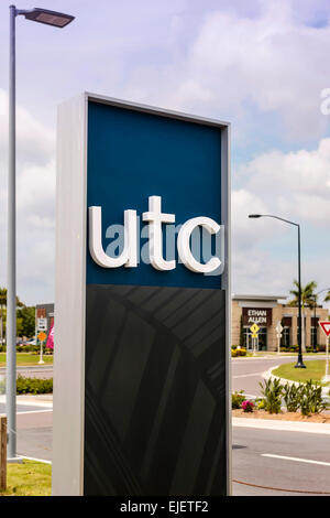 Das UTC Einkaufszentrum Schild an der neuen Universität Town Center Mall liegt direkt an der i-75 auf University Parkway in Sarasota "Floria" Stockfoto