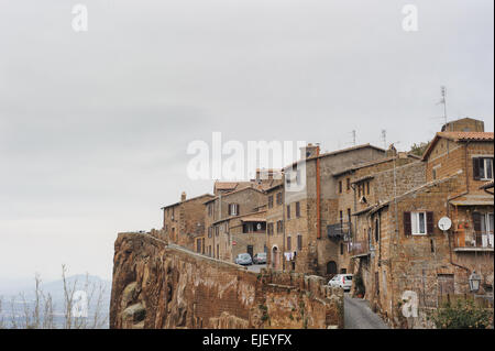 Orvieto ist eine Stadt in Terni, Umbrien, Italien. Es befindet sich auf dem Gipfel von einem großen Butte und berühmten Reise in Italien. Stockfoto