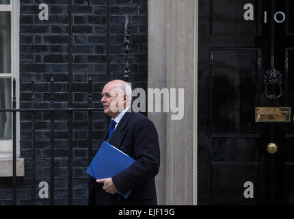 Iain Duncan Smith, Staatssekretär für Arbeit und Renten, in der Downing street Stockfoto