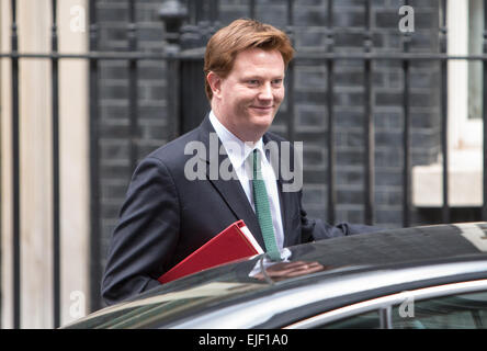 Danny Alexander, Chefsekretärin an die Staatskasse kommt in der Nummer 10 Downing Street für eine Kabinettssitzung Stockfoto