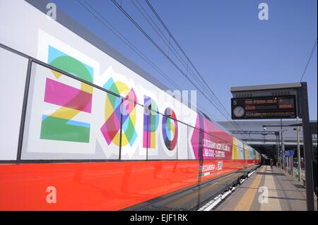 Mailand, Verbindung mit High-Speed-Bahn Trenitalia Frecciarossa in der Rho Fiera-Station für Universal EXPO 2015 Stockfoto