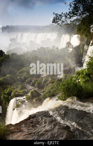 Argentinien, Iguazu Wasserfälle, Saltos, San Martin, Mbigua und Bernabe Mendez Wasserfälle Stockfoto