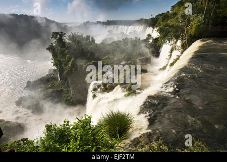 Argentinien, Iguazu Wasserfälle, Saltos, San Martin, Mbigua und Bernabe Mendez Wasserfälle Stockfoto