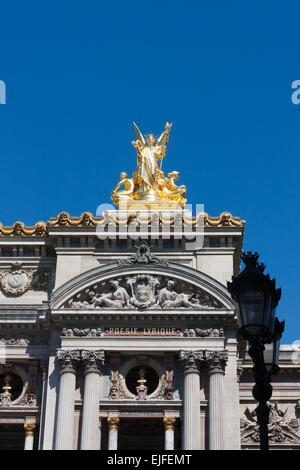 Goldene Figur über die Paris Oper in Paris Frankreich Stockfoto