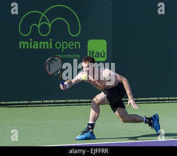 Key Biscayne, FL, USA. 25. März 2015. Key Biscayne, FL - 25 März: Andy Murray(GBR) üben hier vor der Teilnahme an der 2015 Miami Open in Key Biscayne, FL. Andrew Patron/Zuma Draht Bildnachweis: Andrew Patron/ZUMA Draht/Alamy Live News Stockfoto