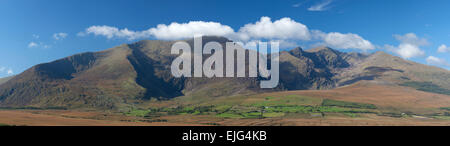 Panorama of the Mount Brandon massiv, Halbinsel Dingle, County Kerry, Irland. Stockfoto