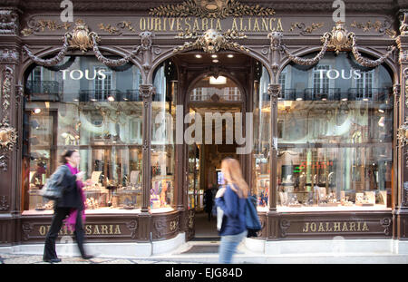 Ourivesaria Alianca Schmuck Boutique auf der Rua Garrett in Lissabon - Portugal Stockfoto