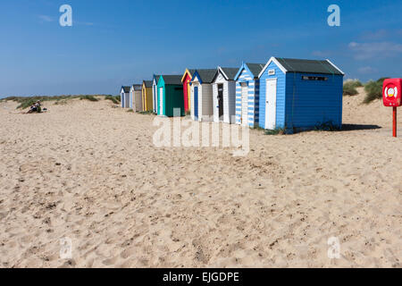 Bunte Strandhäuschen in Southwold Stockfoto