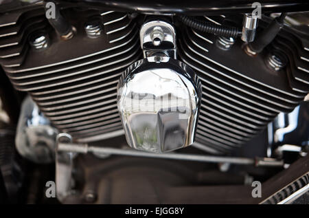 Nahaufnahme eines Motors ein Silber glänzend Motorrad Stockfoto