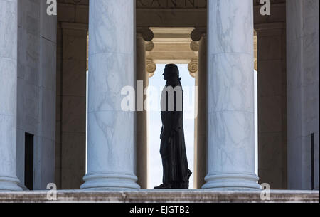 WASHINGTON, DC, USA - Jefferson Memorial, Bronze-Statue von Thomas Jefferson. Stockfoto