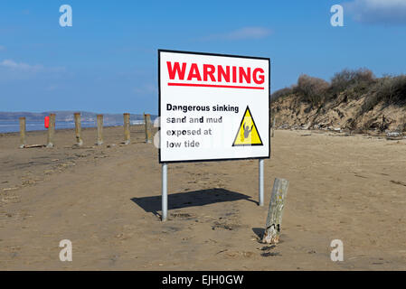 Berrow Strand, Somerset, England, UK, Warnung vor gefährlichen sinkenden Sand und Schlamm, die bei Ebbe freigelegt anmelden Stockfoto