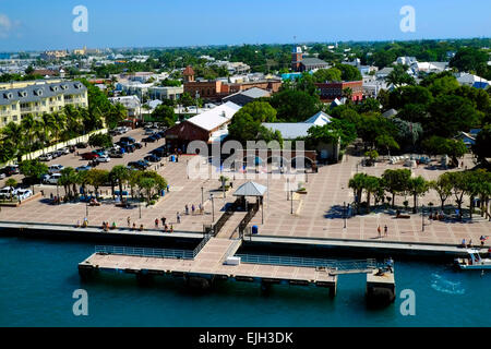 Kreuzfahrt-Dock und Entertainment-Plattform in Key West Florida Stockfoto