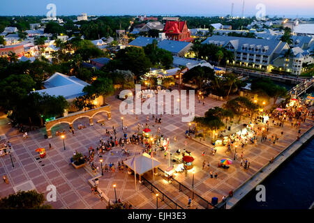 Kreuzfahrt-Dock und Entertainment-Plattform in Key West Florida Stockfoto