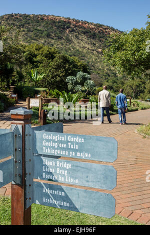 Johannesburg Südafrika, Roodepoort, Walter Sisulu National Botanical Garden, Witwatersrand, Schild, mehrere Sprachen, zweisprachig, mehrsprachig, Englisch Stockfoto