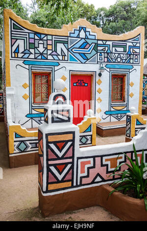Johannesburg Südafrika, Lesedi African Lodge & Cultural Village, Zulu, Xhosa, Pedi, Basotho, Ndebele, Tribes, Guest Lodging, Hotel, SAfri150305096 Stockfoto