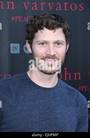 John Varvatos internationalen Tag des Friedens Feier anlässlich John Varvatos - Ankünfte Featuring: Zach Gilford Where: Los Angeles, California, Vereinigte Staaten von Amerika bei: 21 Sep 2014 Stockfoto