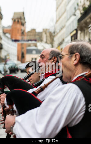 Straßenmusiker, Paris, Frankreich Stockfoto