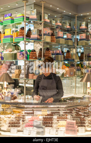 Les Marquis de Laduree, Paris, Frankreich, Innenraum Stockfoto