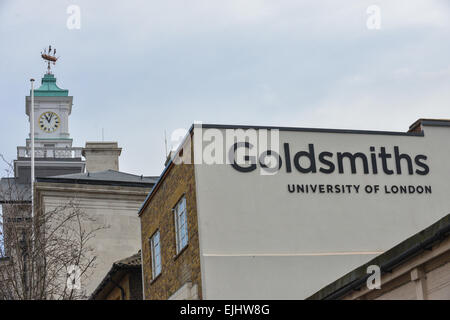 New Cross Gate, London, UK. 27. März 2015. Studenten besetzen Deptford Rathaus, das Management für Goldsmiths College. Teil der wachsenden Occupy-Bewegung gegen Kürzungen im Bildungsbereich, die mit der UAL besetzen am St Martins begann. Bildnachweis: Matthew Chattle/Alamy Live-Nachrichten Stockfoto