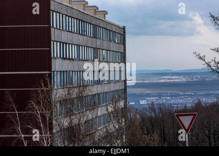 Stadt Nordböhmen - Litvinov, Tschechische Republik, Wohnungen in alten Wohnungen Stockfoto