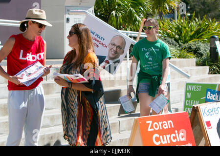 Sydney, Australien. 28. März 2015. Bewohner von Pittwater Sydney Abstimmung in der South Wales State Neuwahl, von Liberalen und Staatsangehörigen Koalition gewonnen Stockfoto