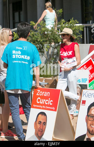 Sydney, Australien. 28. März 2015. Bewohner von Pittwater Sydney Abstimmung in der South Wales State Neuwahl, von Liberalen gewonnen Stockfoto