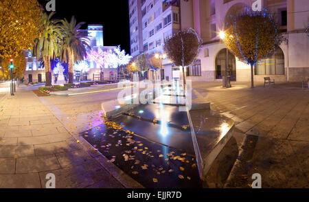 Weihnachten led Licht Dekoration des Platzes Badajoz, Spanien. Panorama-Blick Stockfoto