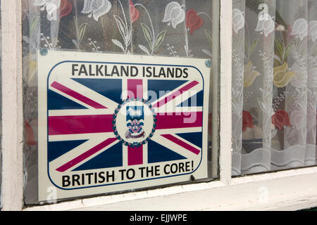 Falkland-Inseln, Port Stanley, Falkland-Inseln britische zum Kern Karte im Haus Fenster Stockfoto
