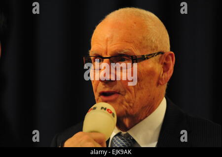 Eröffnungsfeier des Grand Départ Tour de France 2015 in Utrecht mit ehemaligen Meister Jan Janssen. Nur zur redaktionellen Verwendung. Stockfoto