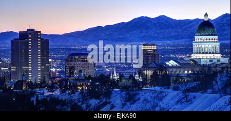 Utah Capitol und Oquirrh Gebirge Winter Sunset Stockfoto