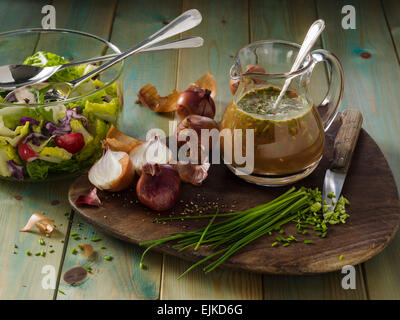 Balsamico-Honig-vinaigrette Stockfoto