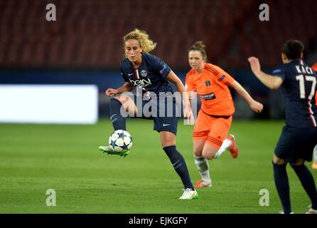 Paris, Frankreich. 28. März 2015. UEFA Championsleague für Frauen. Paris Saint-Germain gegen Glasgow City. Kheira Hamraoui (Psg) © Action Plus Sport/Alamy Live News Stockfoto