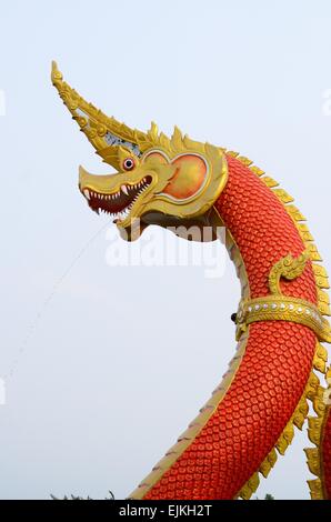 Closeup Kopf der Statue von König der Nagas Symbol Stockfoto