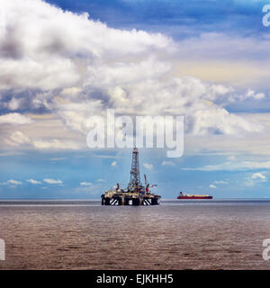 Offshore-Öl-Rig-Plattform am Meer Erdölindustrie Trinidad und Tobago Stockfoto