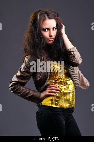 schöne junge Brünette Stockfoto