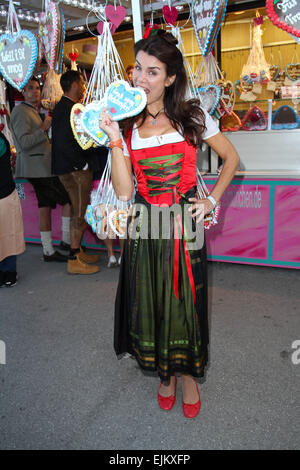 Goldstar-Media-Party im Kufflers Weinzelt Zelt während 2014 Oktoberfest Featuring: Nicola Tiggeler Where: München, Deutschland: 23 Sep 2014 Stockfoto