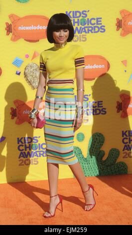 Los Angeles, CA, USA. 28. März 2015. Zendaya im Ankunftsbereich für Nickelodeon es 28. Annual Kids' Choice Awards 2015 - Teil 1, The Forum, Los Angeles, CA 28. März 2015. Bildnachweis: Elizabeth Goodenough/Everett Collection/Alamy Live-Nachrichten Stockfoto
