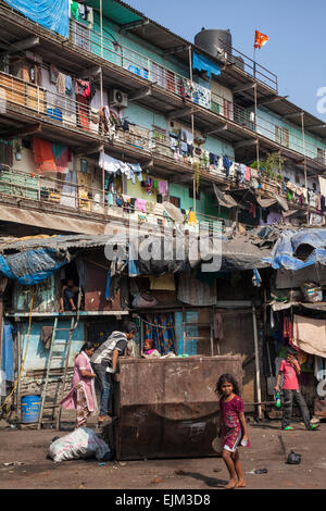 Slum-Appartementhaus Mumbai, Indien Stockfoto
