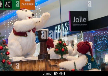 ORENBURG - 6. Dezember: Neujahr Eisbär in Armada 6. Dezember 2014 in ORENBURG, Region ORENBURG, Russland. Stockfoto