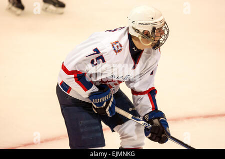 ORENBURG, ORENBURG Region, Russland, 19. Oktober 2014 Jahr. Junior Hockey League Championship match Dobycha Junior-Gazprom Orenburg (Orenburg) - Torpedo (Nischni Nowgorod) Stockfoto