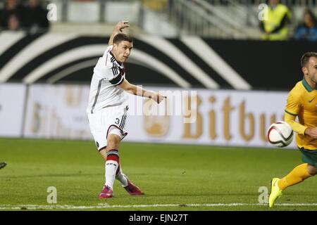 das Fritz-Walter-Stadion Kaiserslautern, Deutschland. 25. März 2015. Jonas Hector (GER), 25. März 2015 - Fußball: internationale Freundschaftsspiele match zwischen Deutschland 2-2 Australien am Fritz-Walter-Stadion Kaiserslautern, Deutschland. © Mutsu Kawamori/AFLO/Alamy Live-Nachrichten Stockfoto