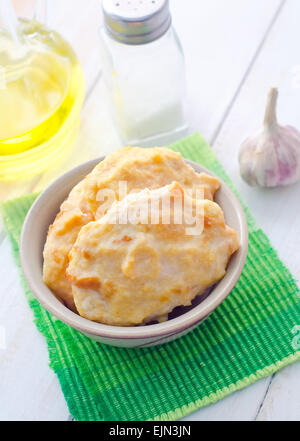Frische Schnitzel aus Hühnerfleisch Stockfoto