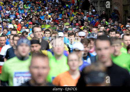 Prag, Tschechische Republik. 28. März 2015. 17. Prager internationalen halben Marathon 2015 fand in Prag, Tschechische Republik, am Samstag, 28. März 2015 statt. © Michal Krumphanzl/CTK Foto/Alamy Live-Nachrichten Stockfoto