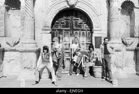 Mittwoch, 4. Juni 1975 haben die Rolling Stones ein Foto-Shooting im Alamo, San Antonio, Texas für den Daily Mirror. Stockfoto