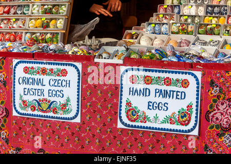 Original Prag Easter Eggs Shop, Handbemalte Eier, Altstädter Ring Prager Markt Tschechien, Europa Stockfoto