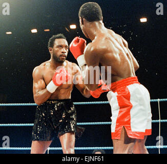 Aktion von Chris Eubank V Nigel Benn Kampf im NEC in Birmingham. 18. November 1990 *** lokalen Caption *** Watscan--30.04.2010 Stockfoto