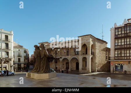 Merlu Denkmal und alten Rathaus in Plaza Mayor von Zamora, Kastilien und Leon, Spanien. Stockfoto