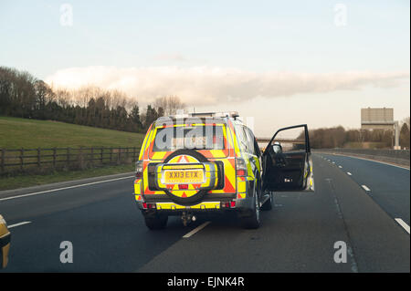 Schließung der Autobahn M25 27 März als kein Standstreifen jetzt eine 4 spurige Straße, die so ein Unfall auf der Autobahn bei Joh 6, 5 geschlossen können Stockfoto